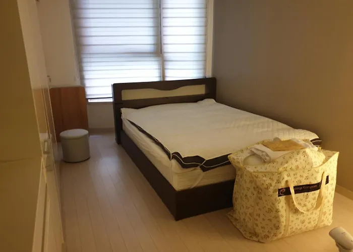 公寓 3415#gangnam Urban Vogue #top-rated Unit # All-new Furniture & Peaceful Vibe# Sinnonhyeon 1min *