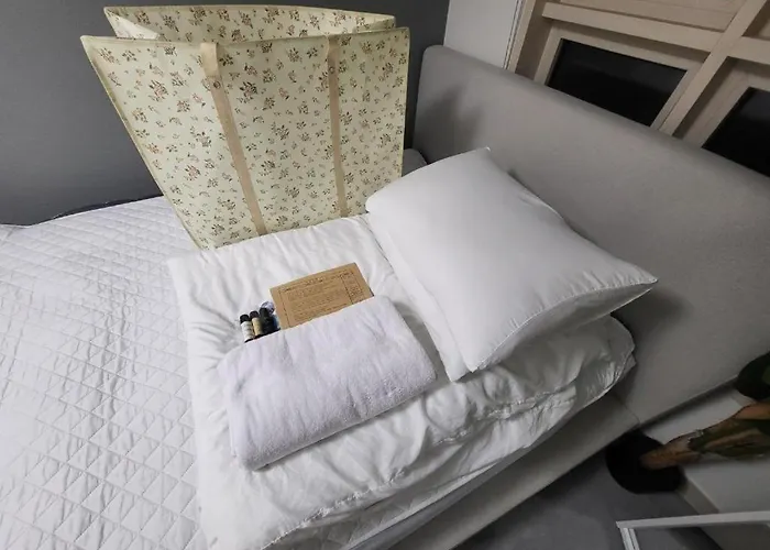 公寓 3415#gangnam Urban Vogue #top-rated Unit # All-new Furniture & Peaceful Vibe# Sinnonhyeon 1min *